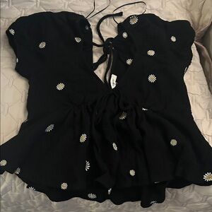 Francesca's Collections Elegant Black Top